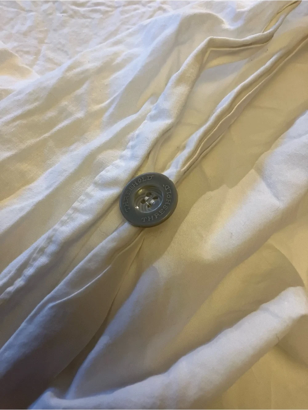100% Cotton King size  duvet from threshold target button closure